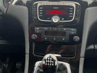 Ford S-MAX Titanium 2.2 147кВ