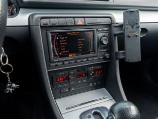 Audi A4 S line 3.2 V6 188kW