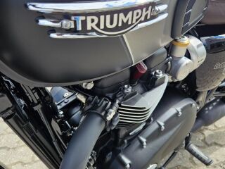 Triumph Bonneville T120 Black 59kW