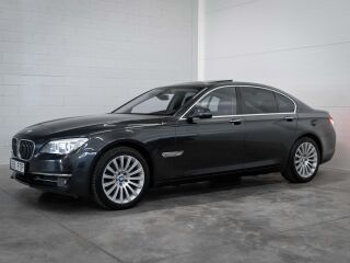 BMW 740 Facelift xDrive 3.0 230кВ