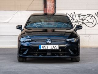 Volkswagen Golf R Black Edition Performance package 2.0 245kW