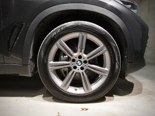 BMW X5 Xdrive 3.0 210кВ