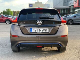 Nissan LEAF N-Connecta 90kW