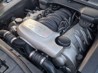 Porsche Cayenne Turbo 4.5 v8 331кВ