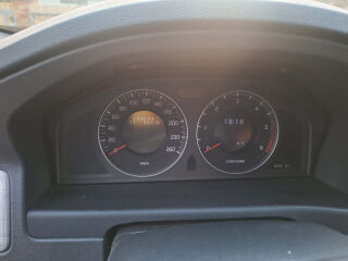 Volvo XC70 2.4 129kW