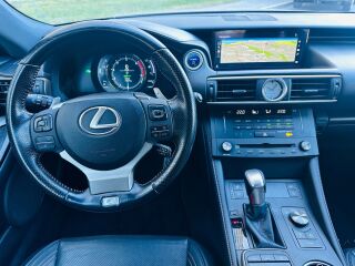 Lexus RC 300h F-Sport 2.5 133kW