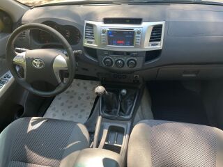 Toyota Hilux 2.5 106kW