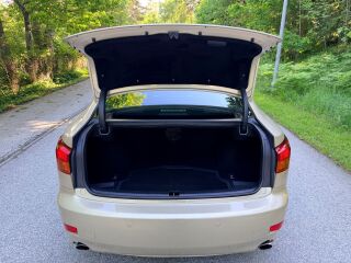 Lexus IS 250 Premium Mark&Levinson 2.5 V6 153kW