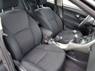 Toyota Auris Facelift 1.6 97kW