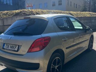 Peugeot 207 1.4 65kW