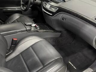Mercedes-Benz S 63 AMG Long Facelift 6.2 156984 386kW