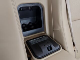 Lexus LS 600h 5.0 V8 290kW