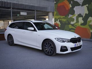 BMW 330 e M-Sport xDrive H/K 2.0 215kW