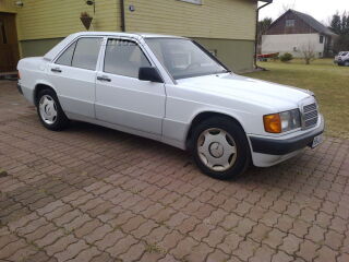 Mercedes-Benz 200 190D 2.0 55kW