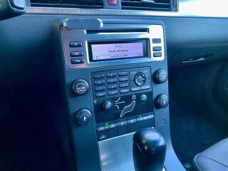 Volvo S80 Momentum 2.4 D5 136kW