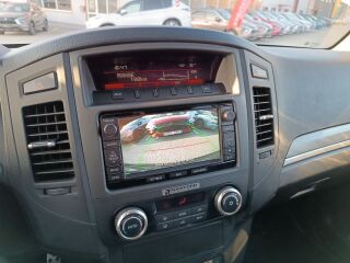 Mitsubishi Pajero Instyle Navi 4WD 3.2 DI-D 147kW