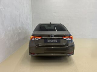 Toyota Corolla Hybrid Luxury 72kW