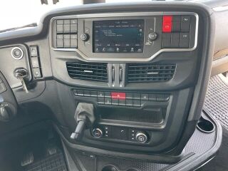 Iveco S-Way 460 LNG ADR