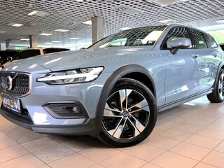 Volvo V60 Cross Country AWD INSCRIPTION INTELLI SAFE PRO 2.0 B4 mild hybrid 145kW