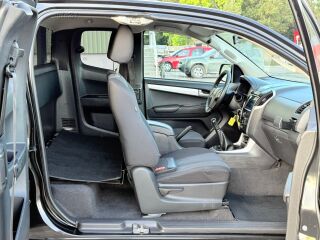 Isuzu D-Max Long Premium 4WD EU5 2.5 R4 TDI 120kW