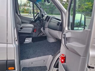 Volkswagen Crafter 2.5 R5 120кВ