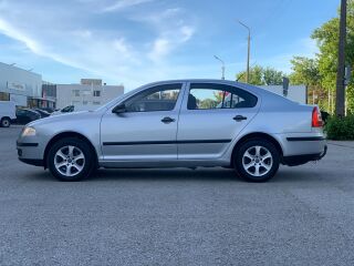 Skoda Octavia 1.6 75кВ