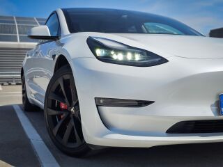 Tesla Model 3 Long Range 366kW 153kW