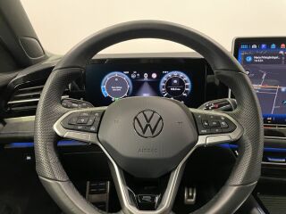 Volkswagen Passat Variant 4Motion R-Line Black Style 2.0 TDI 142кВ