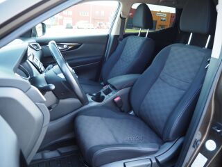 Nissan Qashqai Tekna EU5 1.5 dCi Pure Drive 81kW