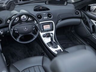 Mercedes-Benz SL 55 AMG 5.4 368кВ