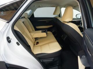 Lexus NX 300h Executive 2.5 114kW