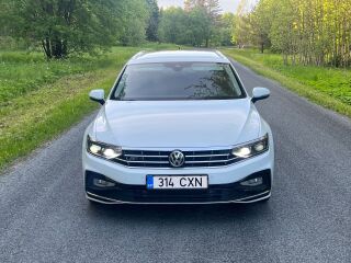 Volkswagen Passat R-Line 2.0 R4 140kW