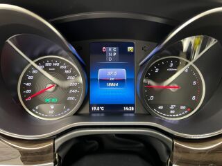 Mercedes-Benz V 300 Avantgarde A2 d AMG Line 2.0 R4 174kW