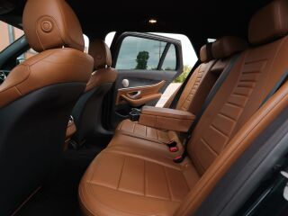 Mercedes-Benz E 400 AMG Night Pack 4 Matic 3.5 245кВ