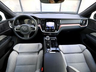 Volvo V60 T8 LONG RANGE Inscription Recharge Plug-In-Hyb 2.0 335kW