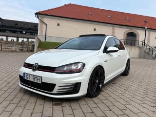 Volkswagen Golf GTI 2.0 R4 236kW