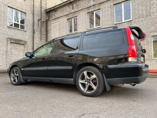 Volvo V70 Long 2.4 147кВ