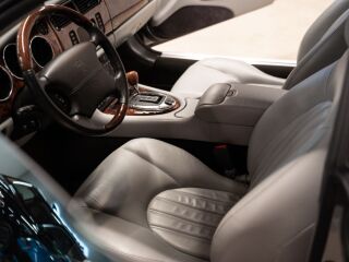 Jaguar XK8 4.2 219кВ