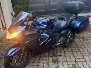Triumph Sprint GT R3 96кВ