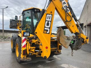 JCB 4CX