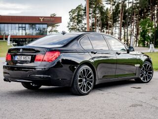 BMW 730 d M-sportpakett Shadowline 3.0 180kW