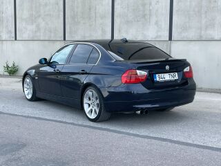 BMW 330 3.0 190kW