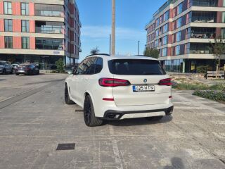 BMW X5 xDrive30d MHEV M-Sportpakett Aerodynamics 3.0 210кВ
