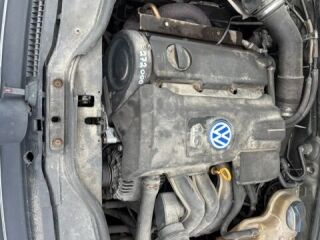 Volkswagen Passat 1.6 R4 75кВ