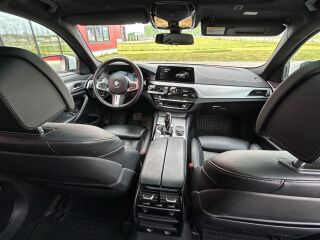 BMW 530 xDrive M Sportpakett 3.0 195kW