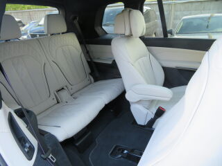 BMW X7 xDrive40d M-Sportpakett 3.0 250kW