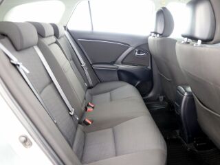 Toyota Avensis Linea Sol 1.8 108kW