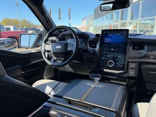 Ford F-150 Lightning Platinum Extended Range SuperCrew