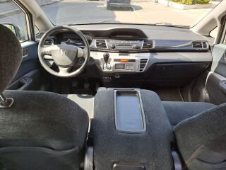 Honda FR-V 1.7 92kW