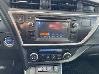 Toyota Auris 1.8 73kW